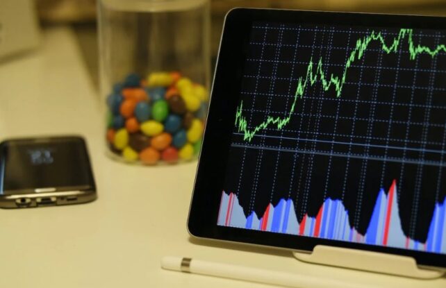 trading platform with the lowest fees