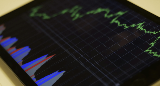 how do analysts value stocks