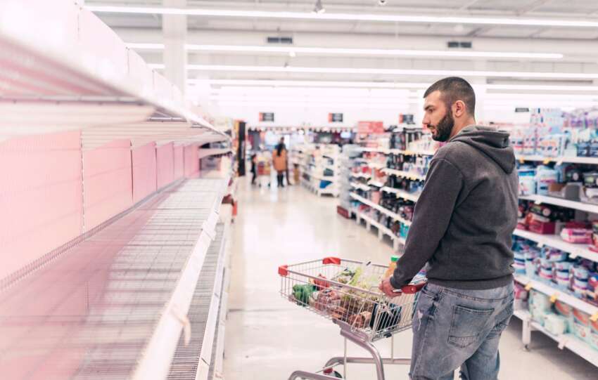 Should I buy Woolworths or Coles shares