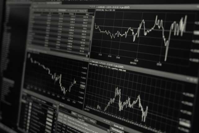 Speed and Precision: Trading Approaches for Volatile Forex Markets