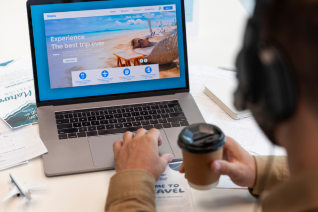 Web Travel