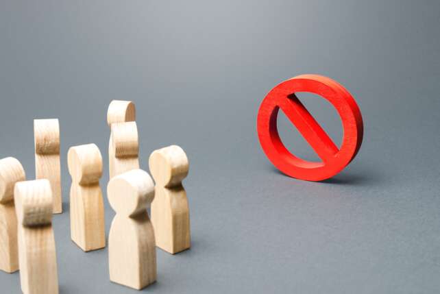 Must Not Be Offered to US Investors