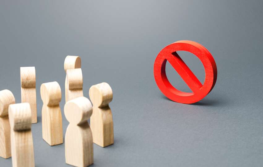 Must Not Be Offered to US Investors